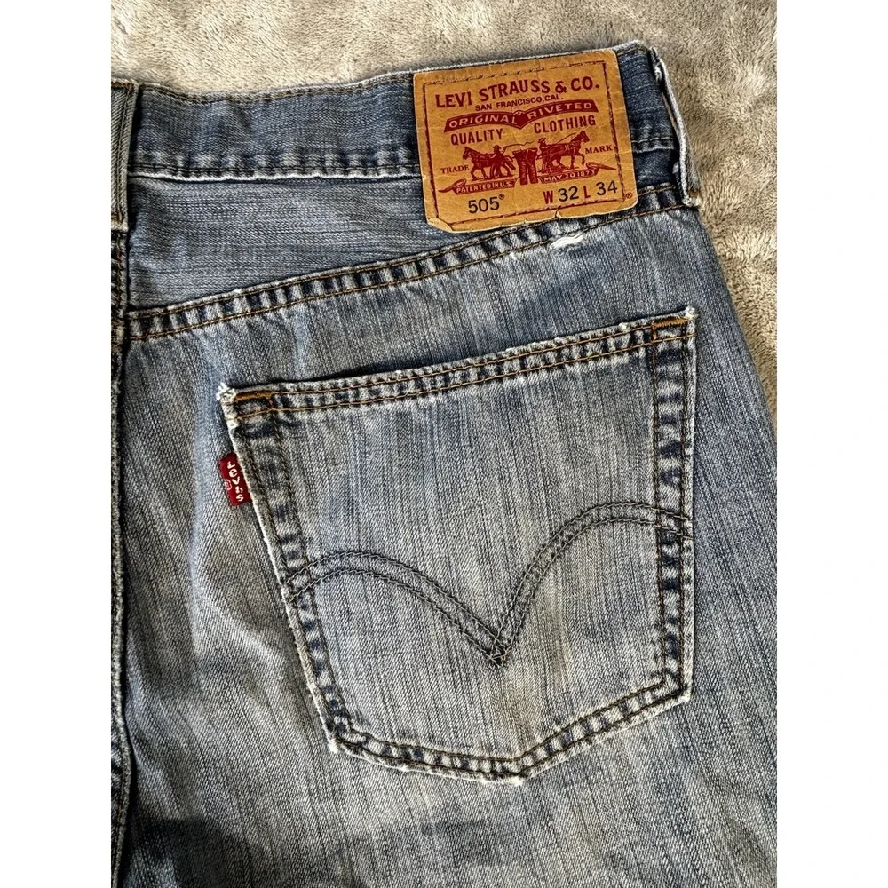 Vintage Levis 505 Jeans Men 32x34 Denim‎ Pants Straight Y2K whiskers distressed